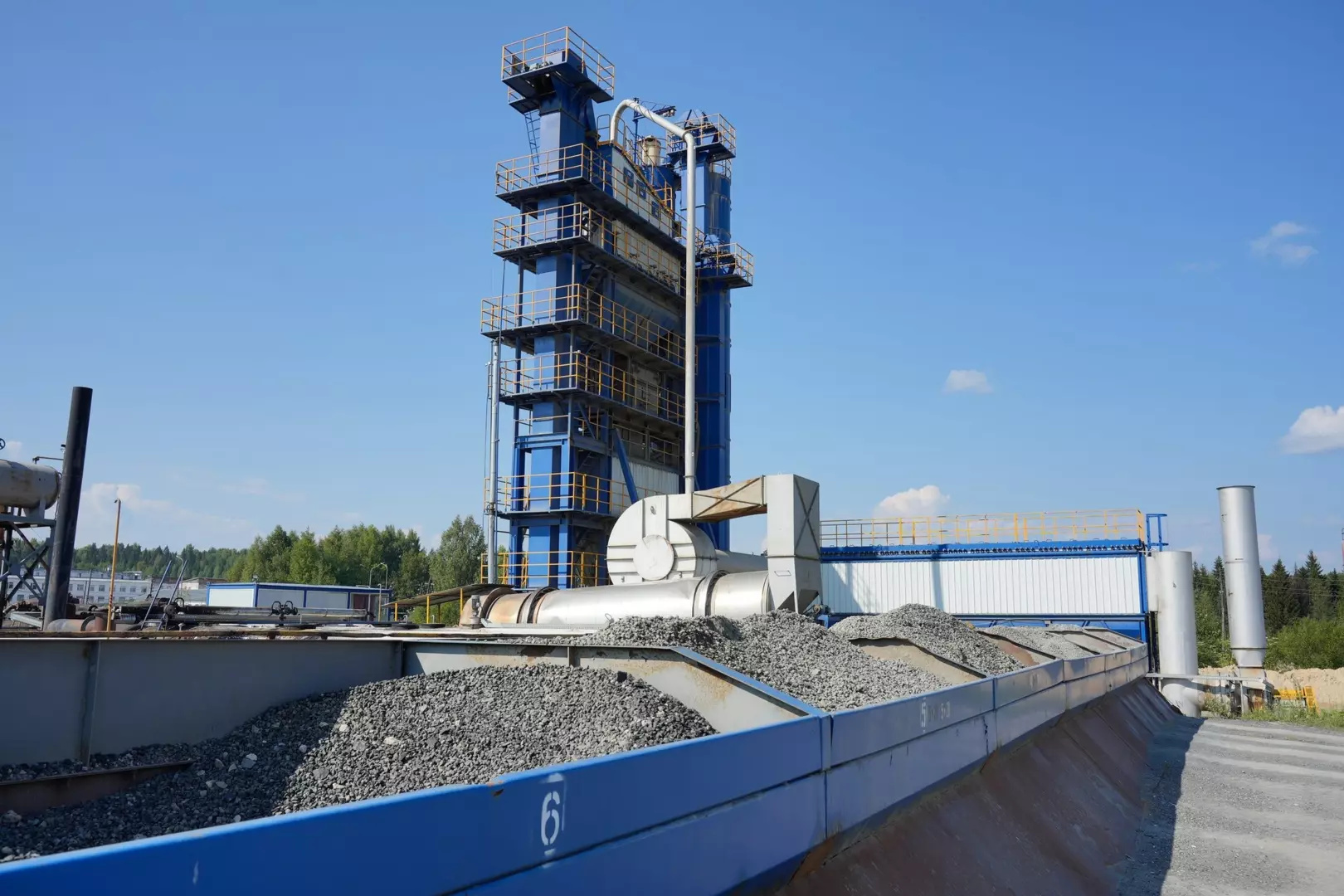 На новом асфальтобетонном заводе в Омутнинске установлены газовые краны LD
